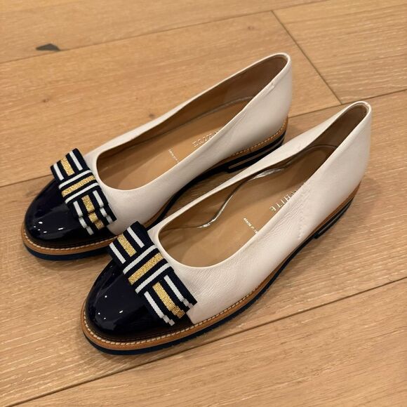 Ron White

Elizabeth Bow Water-Resistant Ballerina Flats - Picture 2 of 12